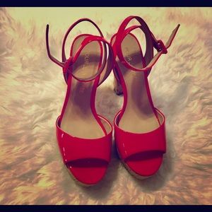 Pour La Victoire Nasha Neon Pink heel